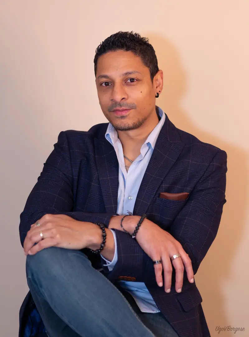 Alexandre — corporate session in natural light